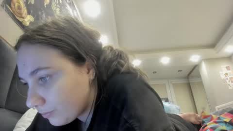 Snapshot of shadow_raffi chatting on 02.17.25 shadow_raffi online show from 02.17.25