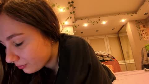 Snapshot of shadow_raffi chatting on 09.28.25 shadow_raffi online show from 09.28.25