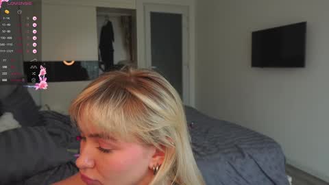 Snapshot of shadowladyyy chatting on 12.15.24 Sindy and Nancy Next stream 1 December online show from 12.15.24