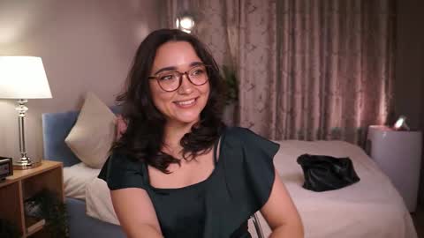 Snapshot of shadowlotus_ chatting on 11.25.25 Lily online show from 11.25.25