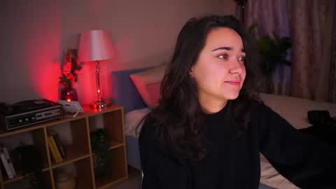 Snapshot of shadowlotus_ chatting on 12.14.25 Lily online show from 12.14.25