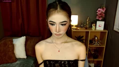 Snapshot of shaina_cummer chatting on 03.22.26 shaina online show from 03.22.26