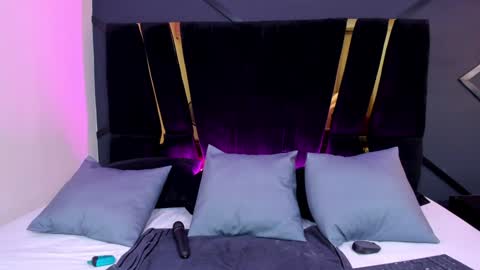 Shaina Vasquez online show from 01.31.25