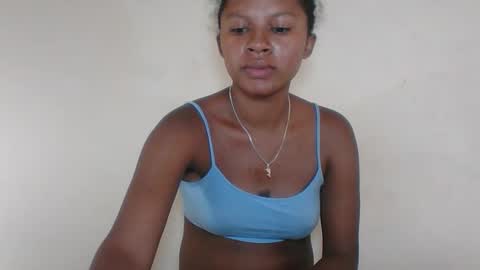 Snapshot of shainnah chatting on 11.16.25 shainnah online show from 11.16.25