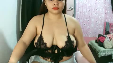 shairamae4u online show from 10.10.25