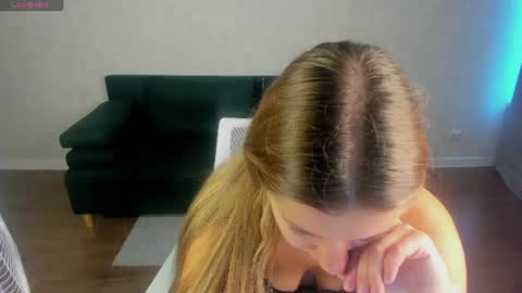 Snapshot of shakira_lux chatting on 07.20.26 Shakira online show from 07.20.26