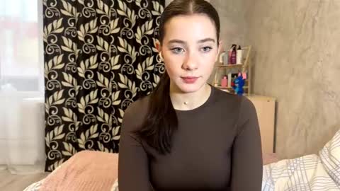 Lara online show from 12.14.25