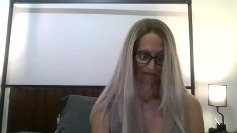 Snapshot of shamanwoman chatting on 03.28.26 Shaman Woman online show from 03.28.26