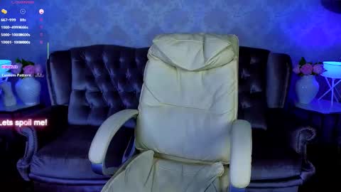 Lessi online show from 02.06.26