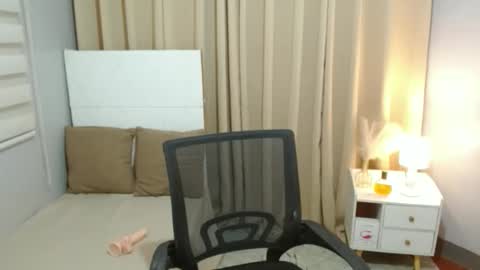 Snapshot of shanaiamiraclets chatting on 01.13.26 miraclets online show from 01.13.26