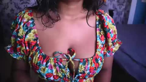 Snapshot of shanaya_indian chatting on 01.27.25 shanaya indian online show from 01.27.25