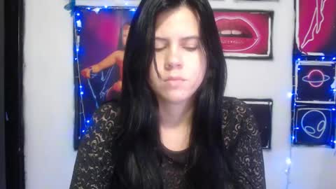 Snapshot of shanellmoore chatting on 02.13.25 Shanell Moore online show from 02.13.25