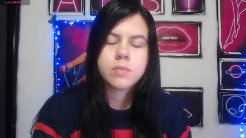 Snapshot of shanellmoore chatting on 03.05.25 Shanell Moore online show from 03.05.25