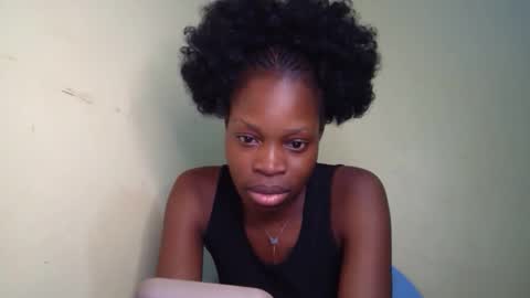 Snapshot of shania_sleigh chatting on 03.04.25 shania_sleigh online show from 03.04.25