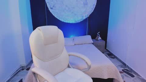 ShaniaDaniels online show from 09.18.25