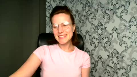 Snapshot of shannen_sweet chatting on 06.21.26 Shannen online show from 06.21.26