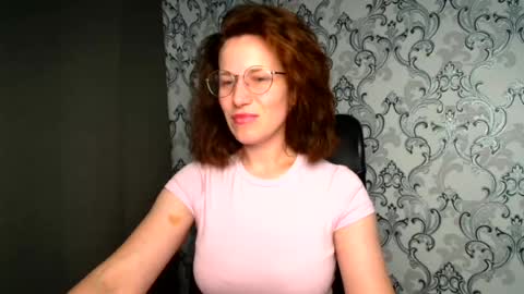 Snapshot of shannen_sweet chatting on 07.15.26 Shannen online show from 07.15.26