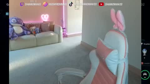 Shanmais online show from 09.24.25