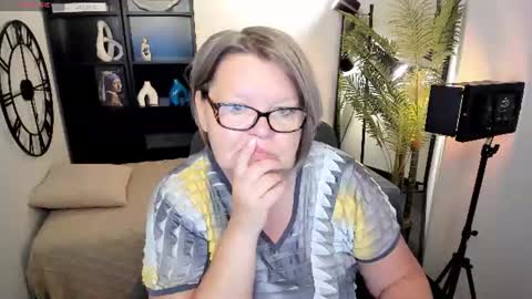 Shannon online show from 07.18.26
