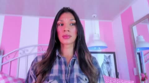 Snapshot of shantal_ferrer3 chatting on 05.15.26 shantal_ferrer3 online show from 05.15.26