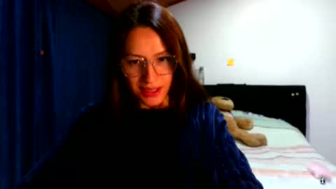 Snapshot of shantaldumont chatting on 11.29.25 shantaldumont online show from 11.29.25