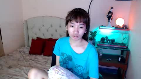 Snapshot of shantalfoxxy chatting on 02.05.25 SHANTA FOX  s online show from 02.05.25