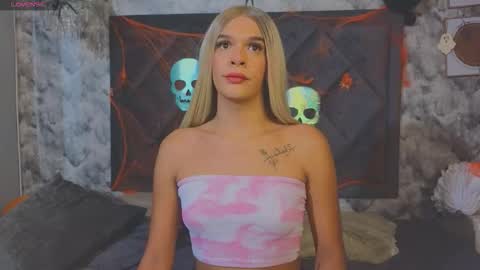 Shantal Jones online show from 10.25.25