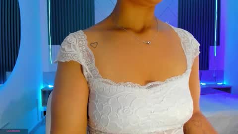 shantall bluuee online show from 03.16.26