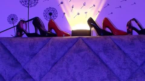 Snapshot of shantey_laurent chatting on 01.12.26 shantey online show from 01.12.26