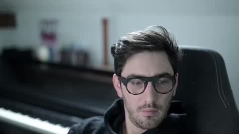 frenchy boy online show from 12.16.25