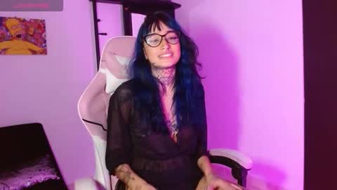 sharaross1 online show from 11.20.25