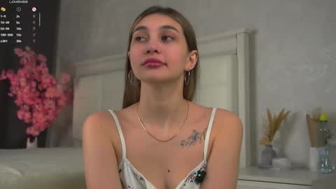 Ellysa and Mila online show from 02.10.26