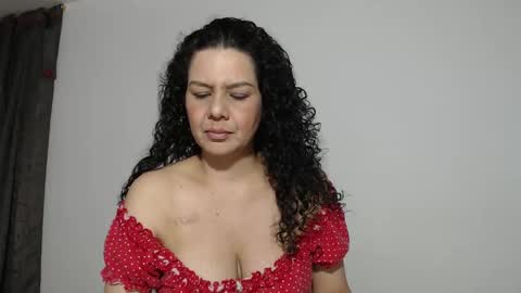 sharickleon11 online show from 02.19.25