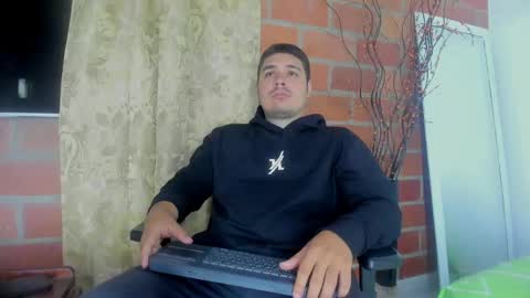 Snapshot of sharkmerlin chatting on 05.20.26 jhon deibyd online show from 05.20.26