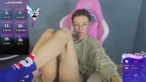 Snapshot of sharli_rose chatting on 12.19.24 Sharli online show from 12.19.24