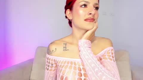 Snapshot of sharlot_harrys chatting on 02.11.25 Hi fiends ---- I usually start online from Monday to Friday from 1000 am Saturdays and Sundays at 600 am Colombia time online show from 02.11.25