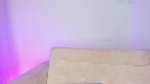 Snapshot of sharlot_harrys chatting on 02.14.25 Hi fiends ---- I usually start online from Monday to Friday from 1000 am Saturdays and Sundays at 600 am Colombia time online show from 02.14.25