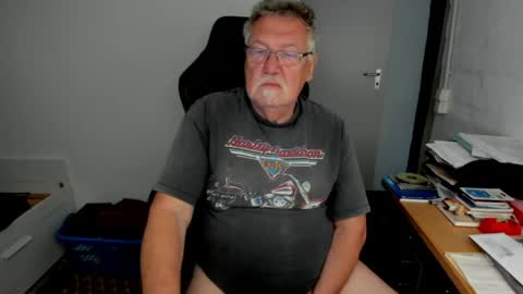 sharlots_pet online show from 04.25.26