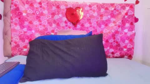 Sharlott online show from 02.15.25