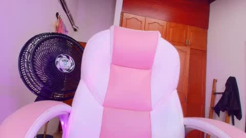 Sharlott online show from 03.04.25