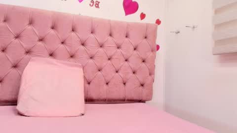 Sharlott online show from 03.08.25