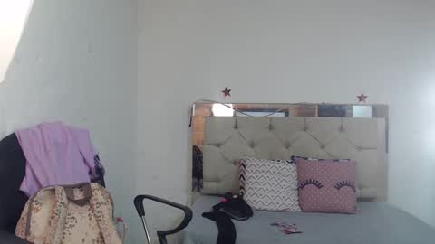 Snapshot of sharlotte__jones chatting on 01.16.25 Sara online show from 01.16.25