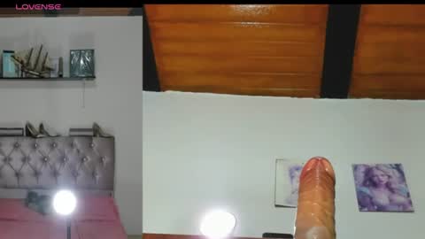 Snapshot of sharlotte_sexx chatting on 06.17.26 S online show from 06.17.26