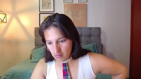 ESTEFI  online show from 04.02.26