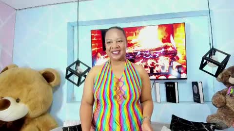 Sharon Noa online show from 04.29.26