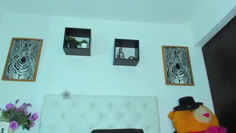 sharon_smiith_ online show from 01.24.25