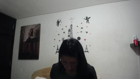 Snapshot of sharoon__cherry_ chatting on 02.20.25 sharon online show from 02.20.25