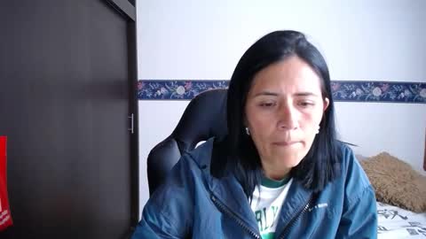 Snapshot of sharoon__cherry_ chatting on 10.29.25 sharon online show from 10.29.25