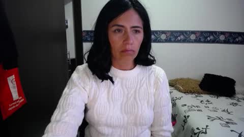 Snapshot of sharoon__cherry_ chatting on 11.01.25 sharon online show from 11.01.25