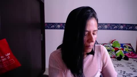 Snapshot of sharoon__cherry_ chatting on 11.20.25 sharon online show from 11.20.25